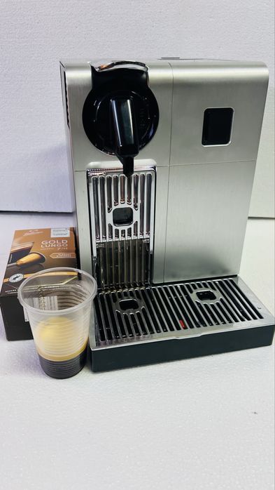 Aparat cafea Delonghi Nespresso