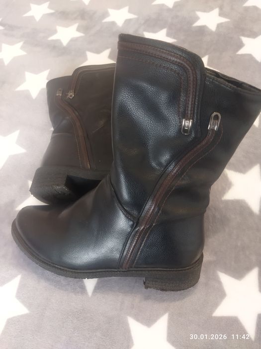 Отдам даром женские вещи