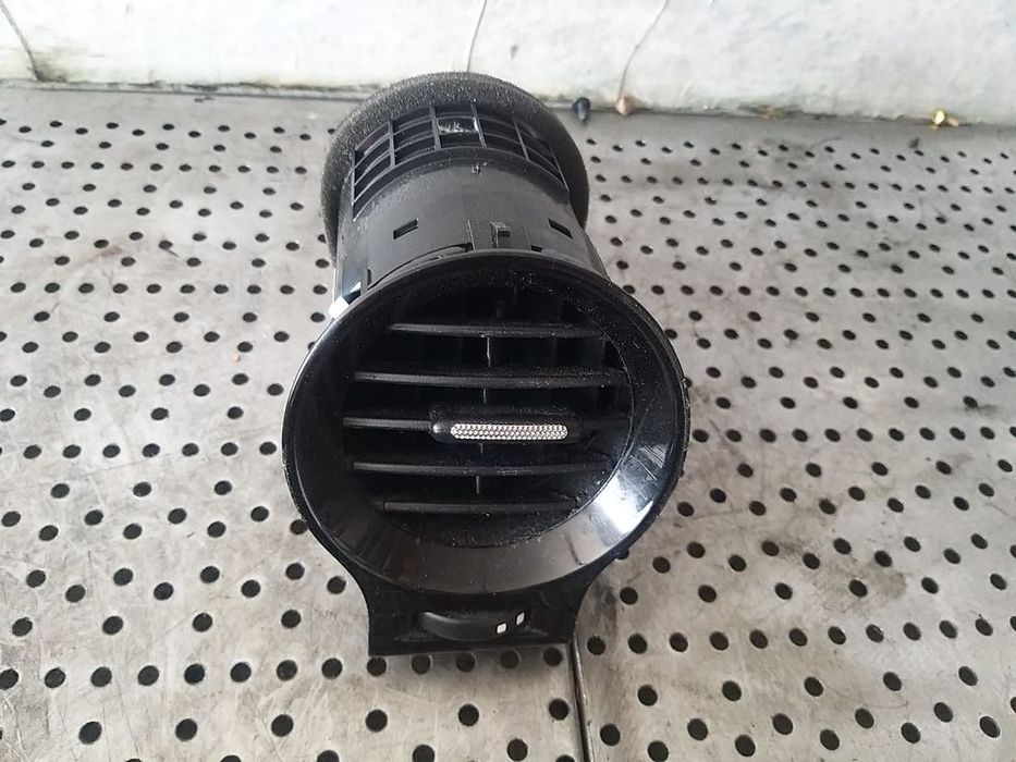 Grila ventilatie bord centru stanga renault koleos 1 hy 68750jy00