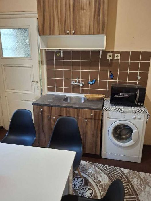 Дава се под наем Едностаен апартамент в София, Център - 42 кв.м за 348.84 € - Снимка #2