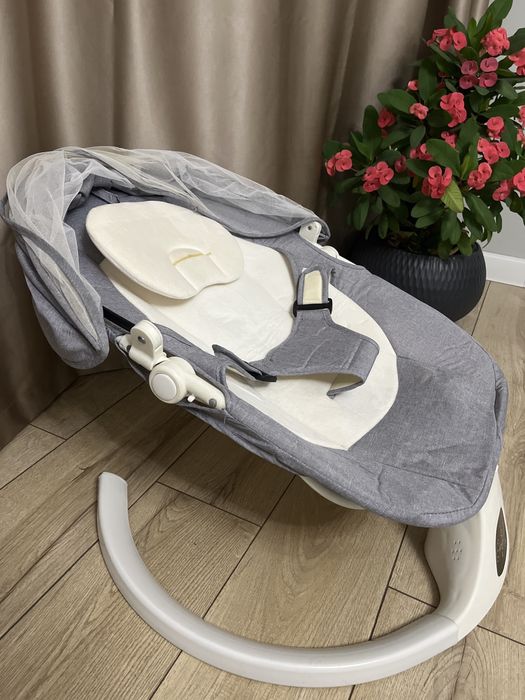 Шезлонг жап-жаңа 3 ай ғана пайдаландық