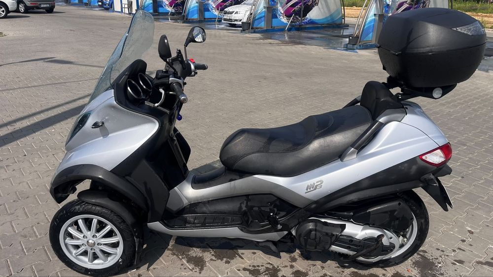 Vand/schimb Piaggio Mp3  CAT B