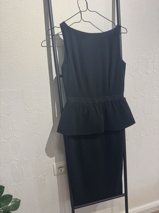 Черна рокля Moshino