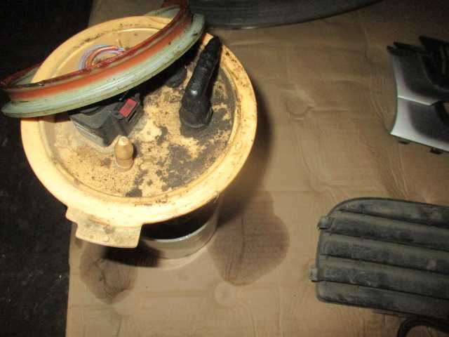 Pompa motorina rezervor Golf5 Audi A3 Seat Skoda Touran motor 1,9 TDI