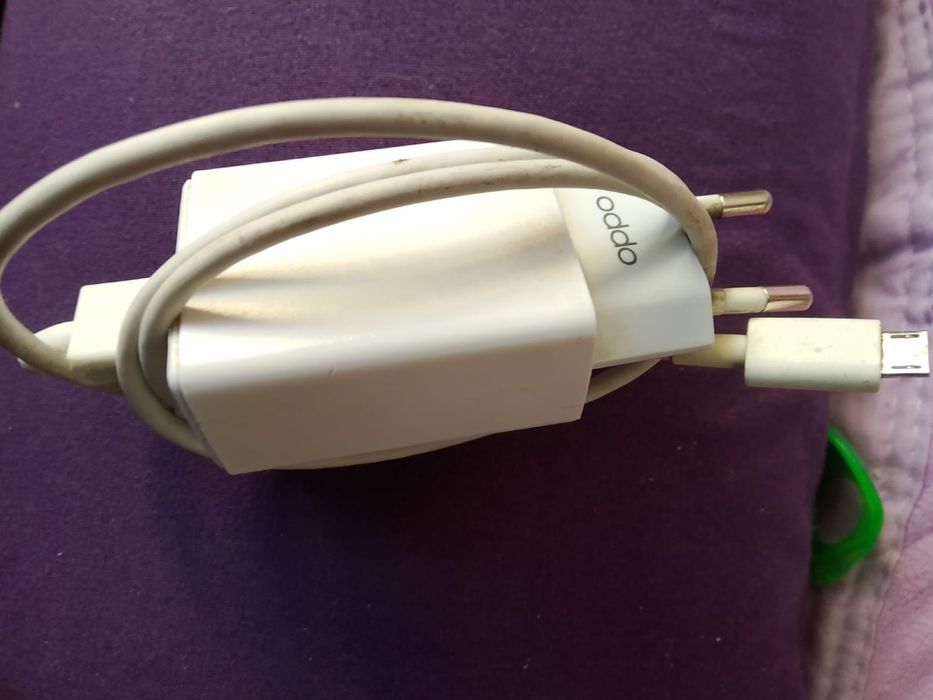 Продам зарядку разный