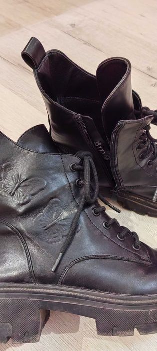Detski boti, novi.