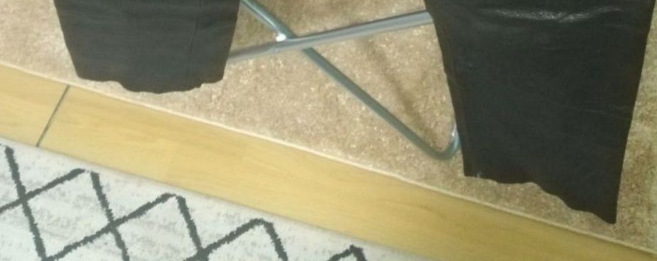 Pantaloni piele!