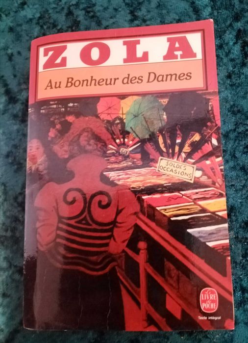 Carte in franceza (romanul  "Au bonheur des Dames'')