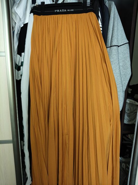 Продом кофту, костюм, юбку