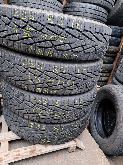 4 anvelope 235/85 R16 Nokian profil 8.5 mm