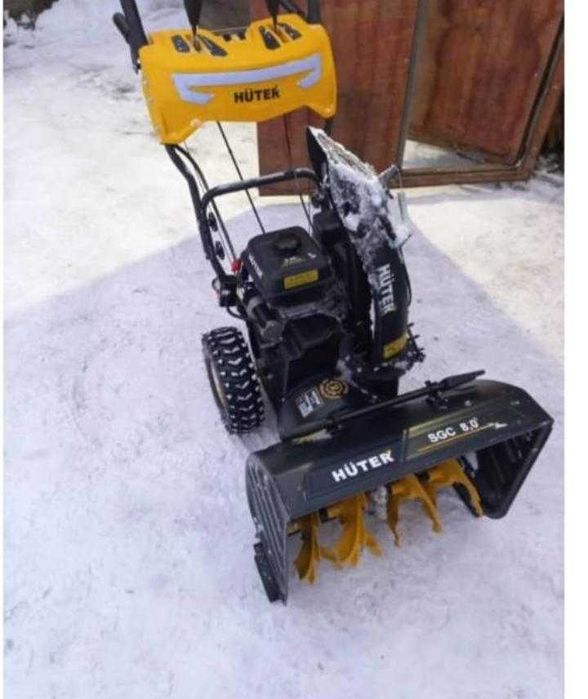 Снегоуборочная срочно продам