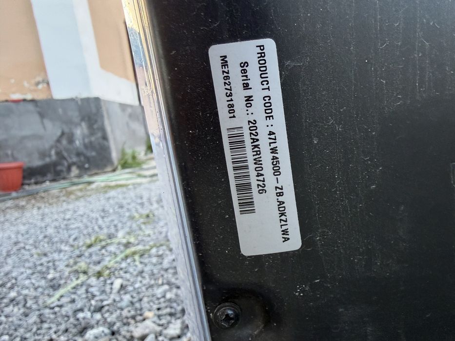 Продам телевизор LG на запчасти