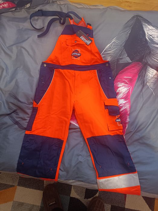 Работни дрехи KHAN.52 номер.Чисто нови