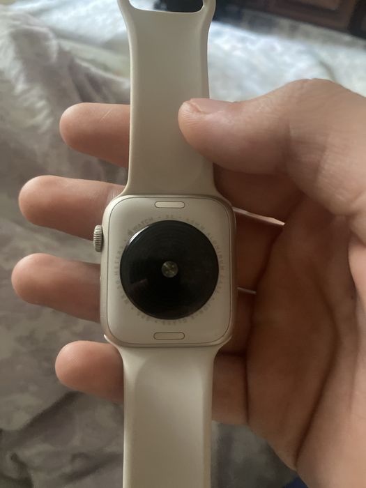 Продам эпл уатч SE2 44 mm