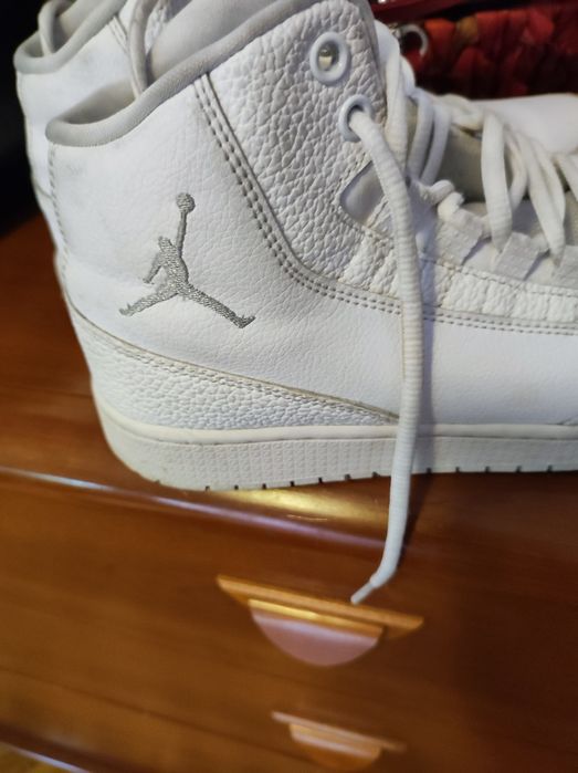 Adidași Nike Jordan