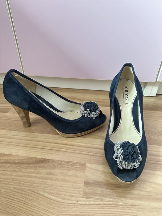 Pantofi/sandale cu toc 38