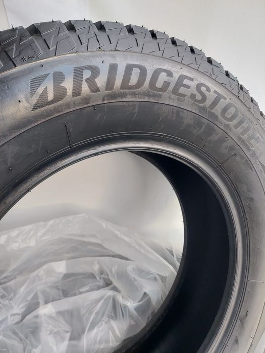 Шины Bridgestone 215/65/16