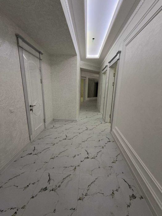 Продаётся 4х комн квартира на 7 этаже Ор-р 5 микрорайон Эмирхан