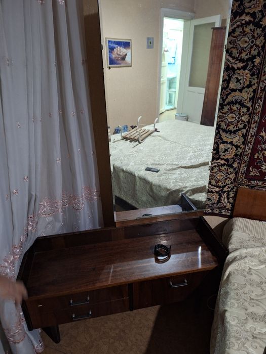 Шкаф тумбочка тримо.