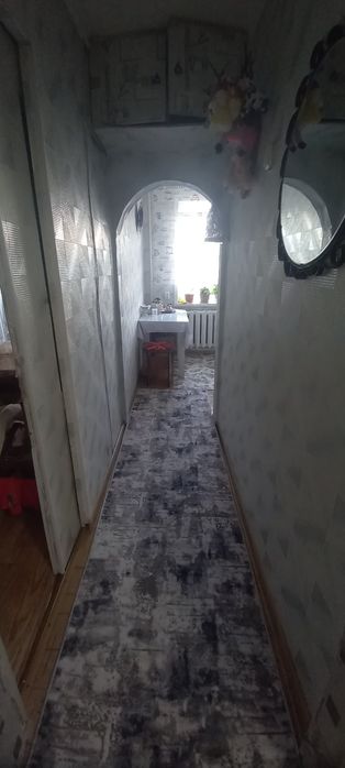 Продам квартиру  3