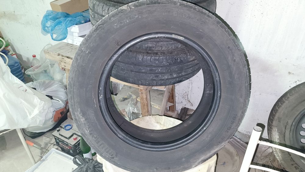 Авто шина  б/у состаяний хорошо рабочая