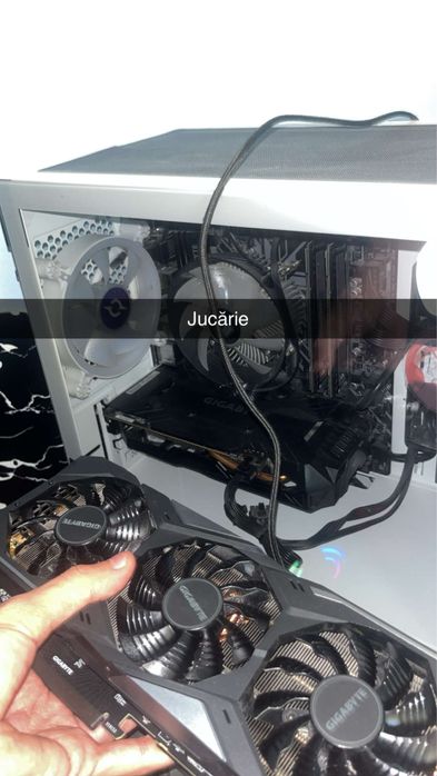 Vand pc gaming+2 monitoare