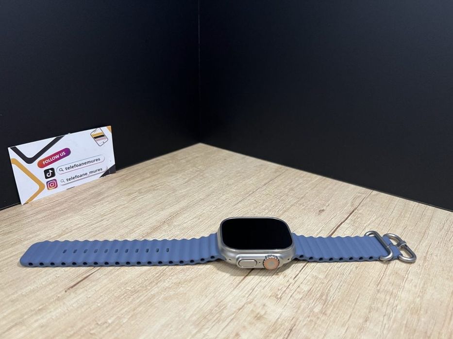 Apple Watch Ultra 3 49mm Natural Titanium Ocean Band Second-Hand 2 ani
