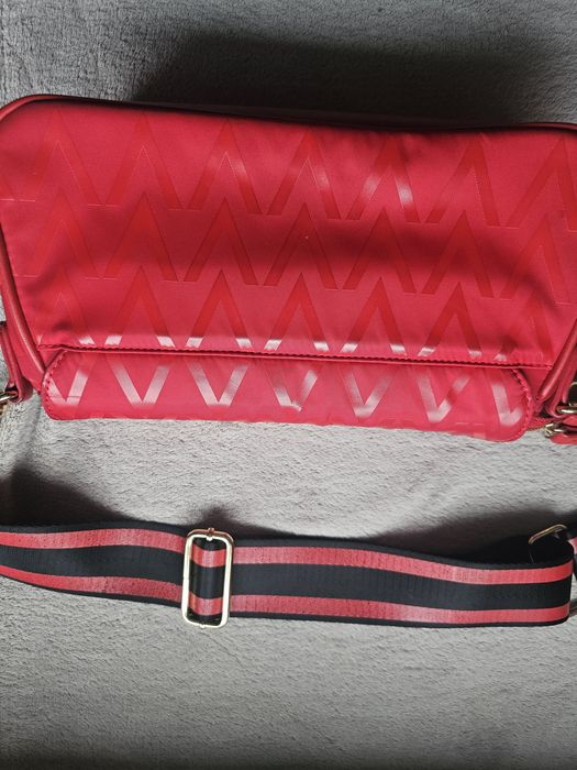 Geanta crossbody Valentino