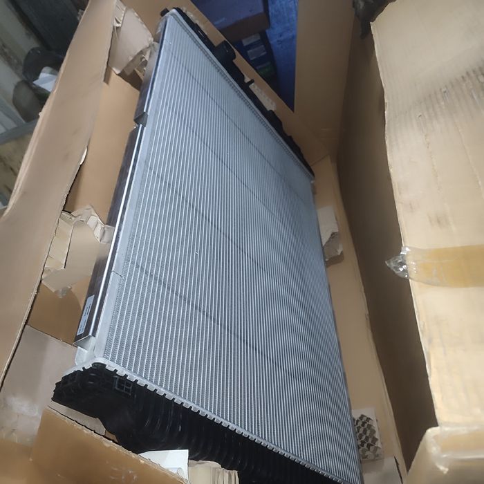 Радиатор даф105 без рамки