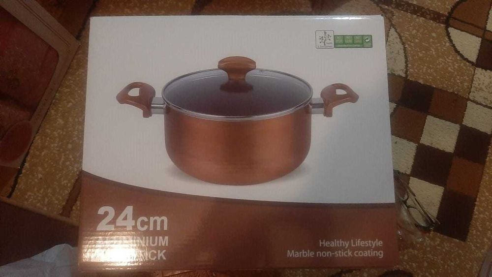 Продам новую кастрюлю