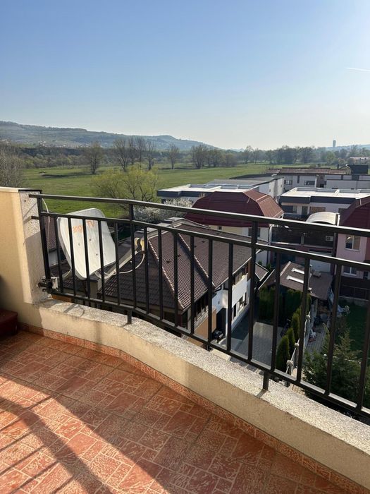 Inchiriez apartament Floresti