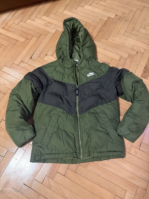 Детско яке Nike 147-158