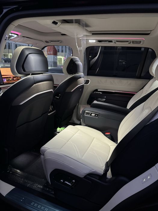 Zeekr 9x ultra/ 70kWh/ oq salon