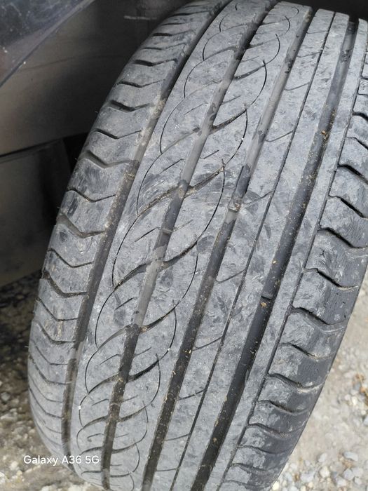 АВТОМОБИЛНИ гуми Радат 235.40.18