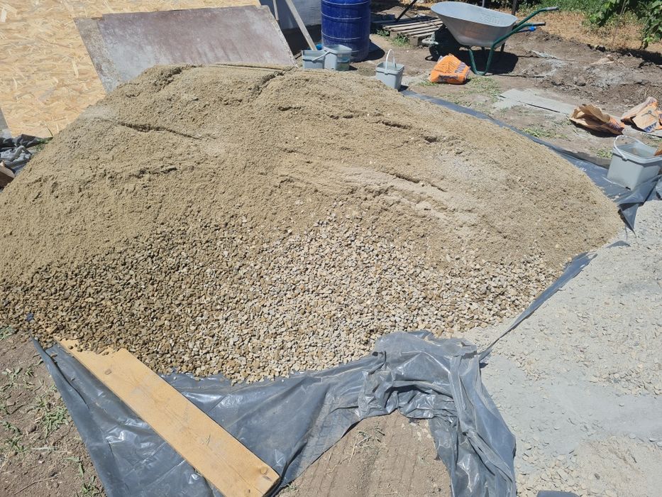 Nisip  nisip   nisip