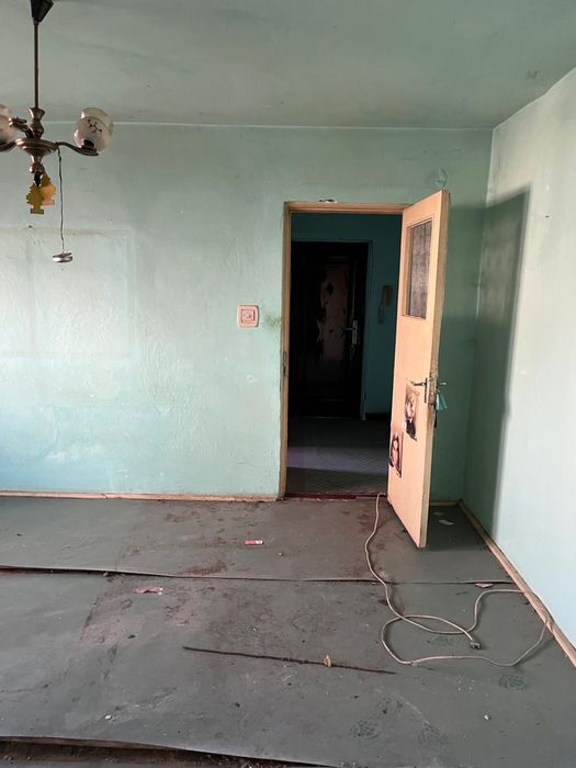 Vand apartament 2 camere semidecomandat