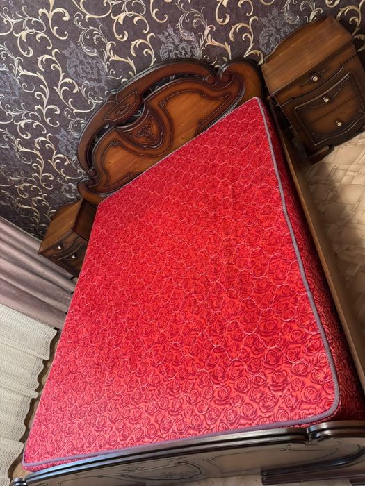 Спальний гарнитур