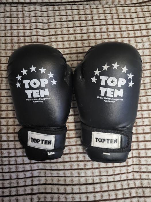 Продам боксёрские перчатки TOP TEN