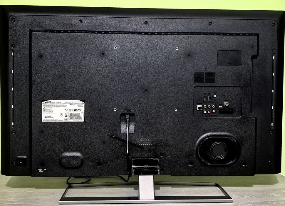 Philips 42PFH6309/88 42" Smart TV/3D Ambilight – за части / ремонт