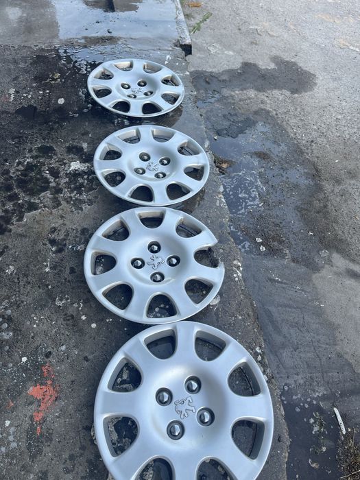 Комплект гуми Maxxis джанти тасове и болтове 195/65R15 4х108 65.1мм