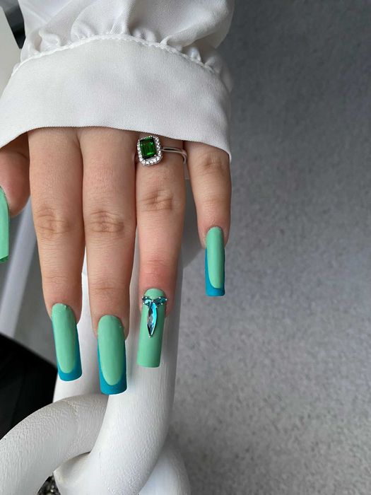 Unghii  cu  gel in Șiria