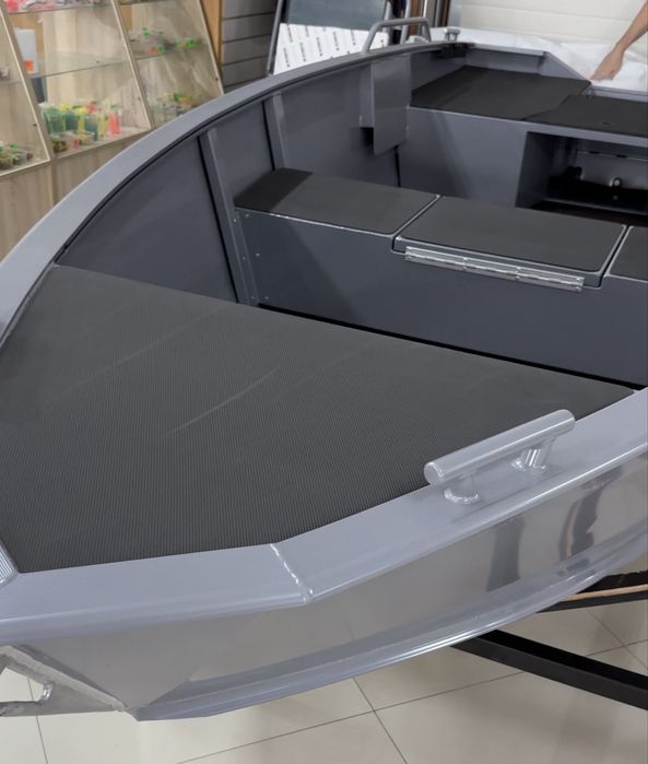 Лодка Волжанка 42 SCOUT