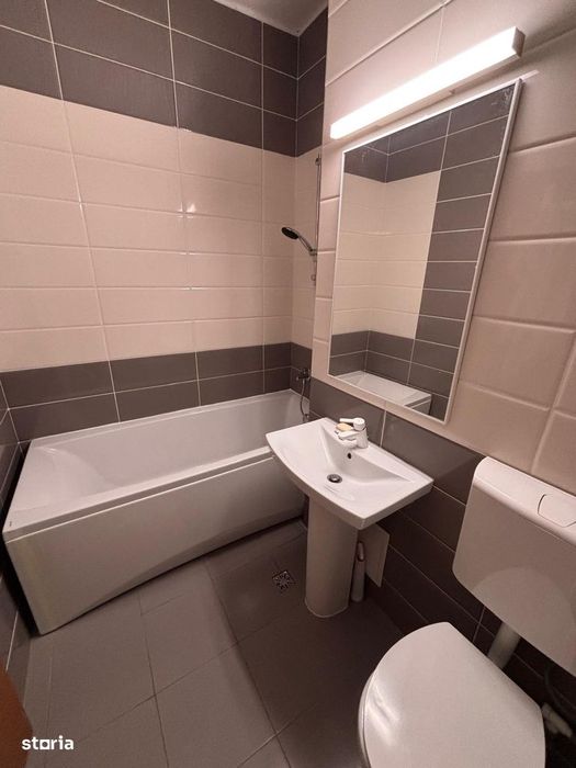 Persoana fizică, închiriez ap 2 camere str Dorobanților 112