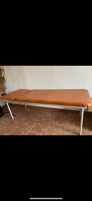 Vând pat cosmetică