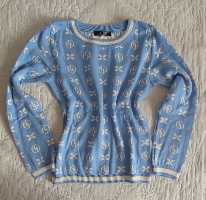 Пуловери и шапка  Alessa/Алеса