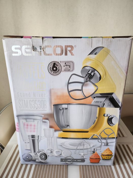 Продам кухонную машину