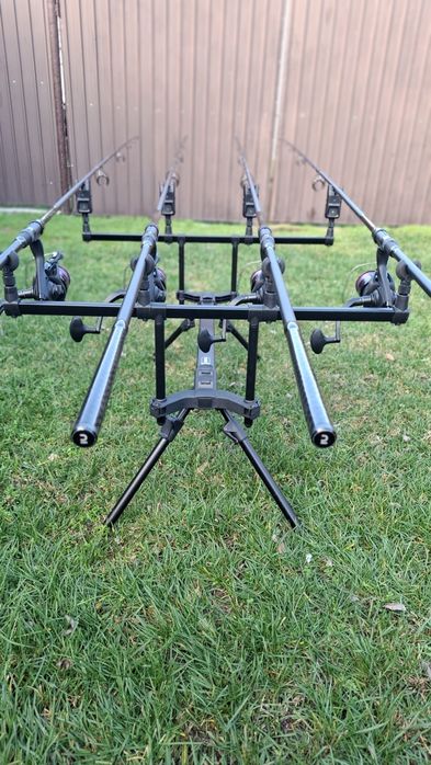 Echipament de pescuit lansete+mulinete+rod pod+senzori