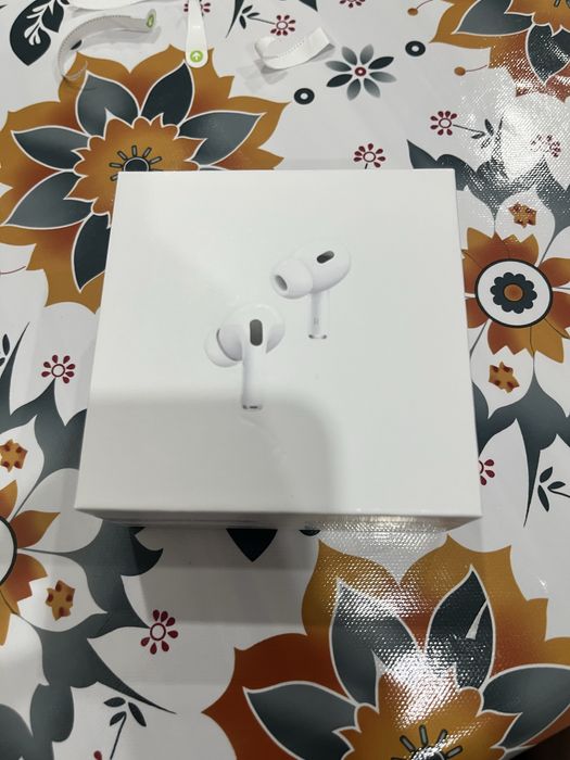 Продам новые Air pods pro Lux