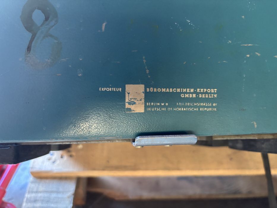 Продавам немски пишещи машини