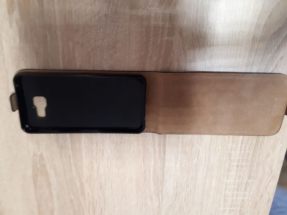 Черен кожен калъф за Samsung A 3 2016. 5 лв